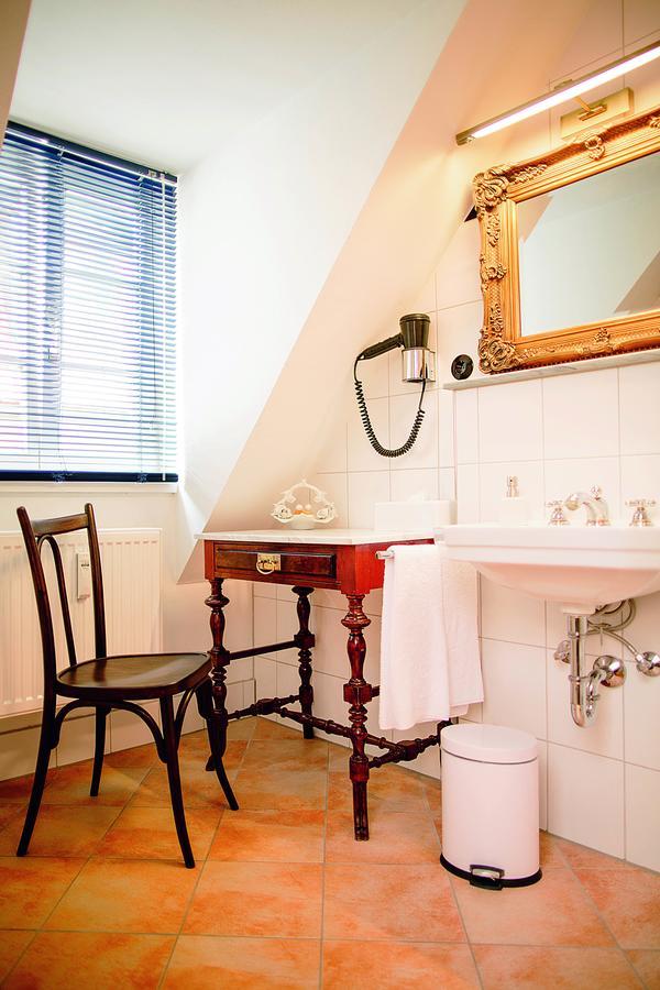 Restaurant Dicker Mann Hotel Zum Blauen Krebs 레겐스부르크 외부 사진