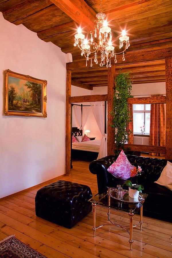Restaurant Dicker Mann Hotel Zum Blauen Krebs 레겐스부르크 외부 사진