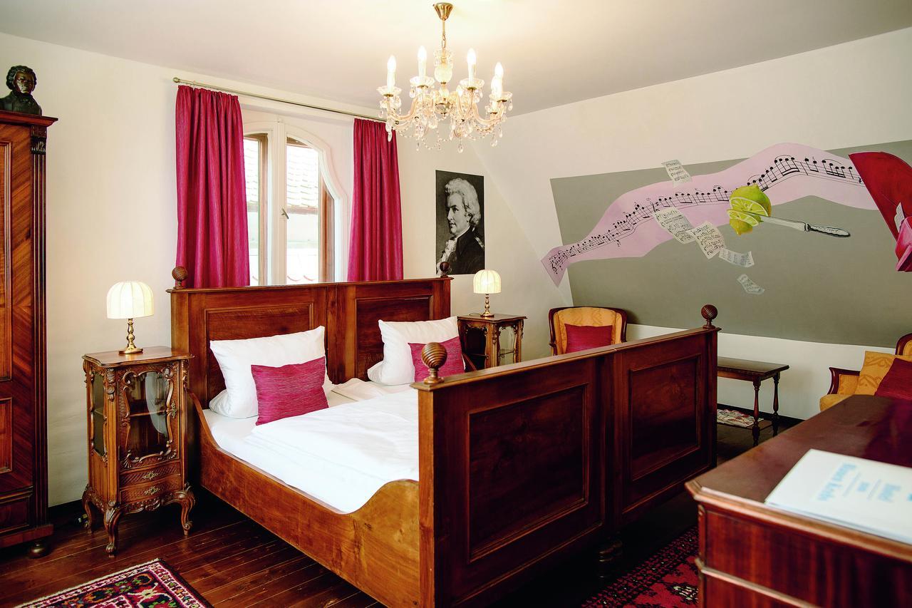 Restaurant Dicker Mann Hotel Zum Blauen Krebs 레겐스부르크 외부 사진